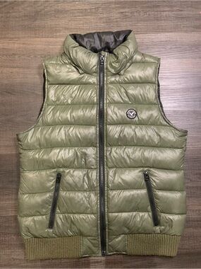 American Eagle Outfitters Olive Green Quilted Puffer Vest